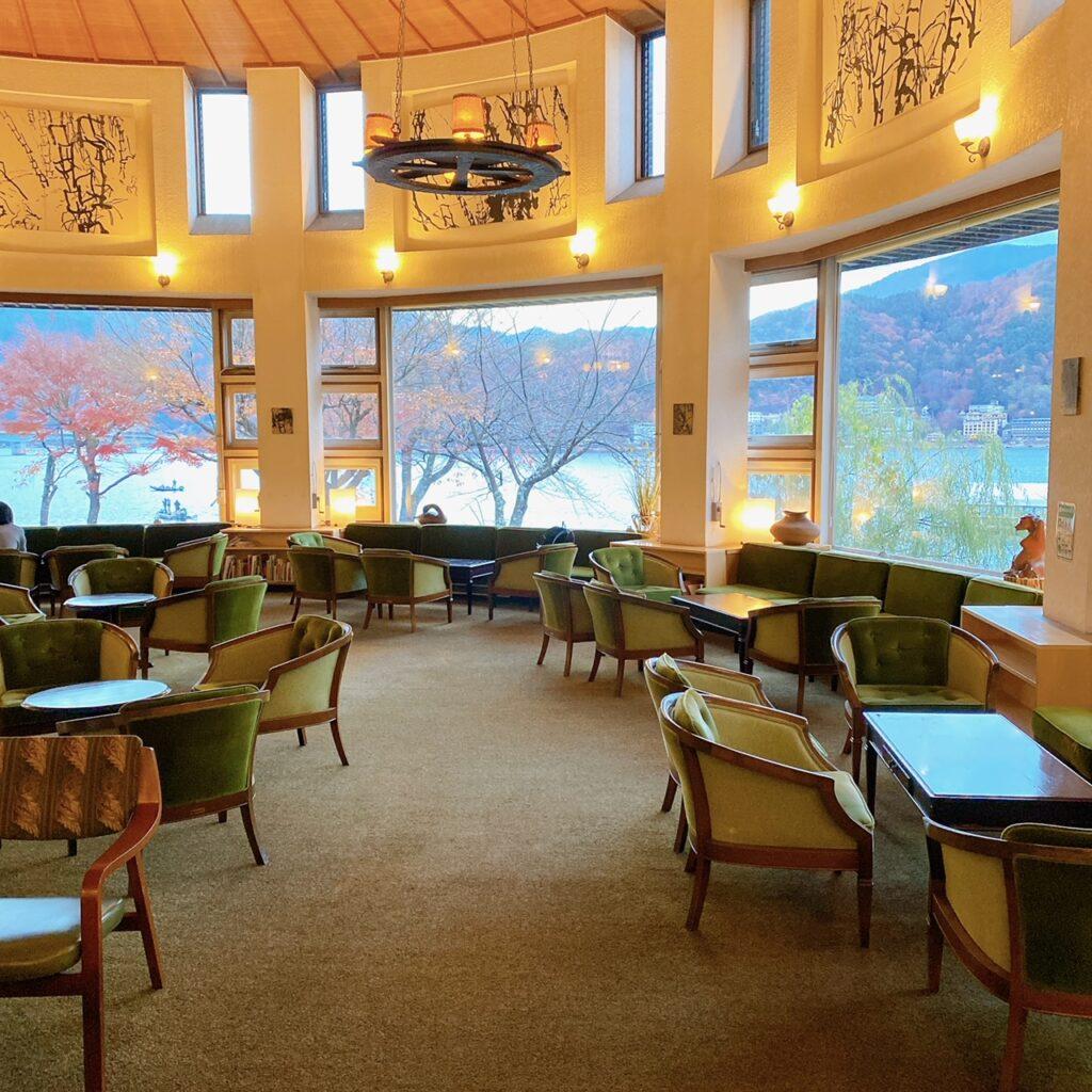 富士レークホテル ロビーを撮影した写真