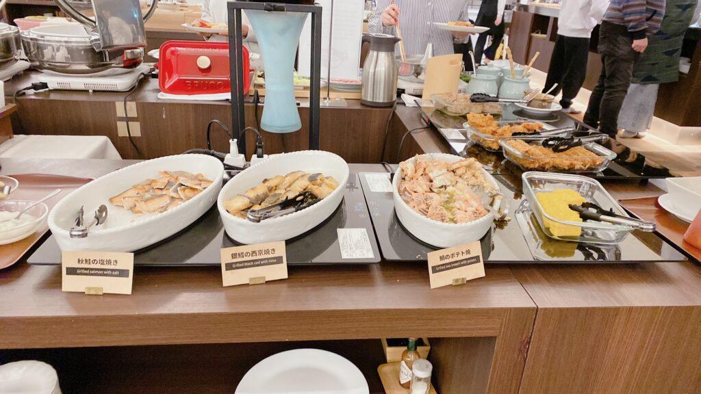 富士レークホテル　夕食ビュッフェ　料理の写真１