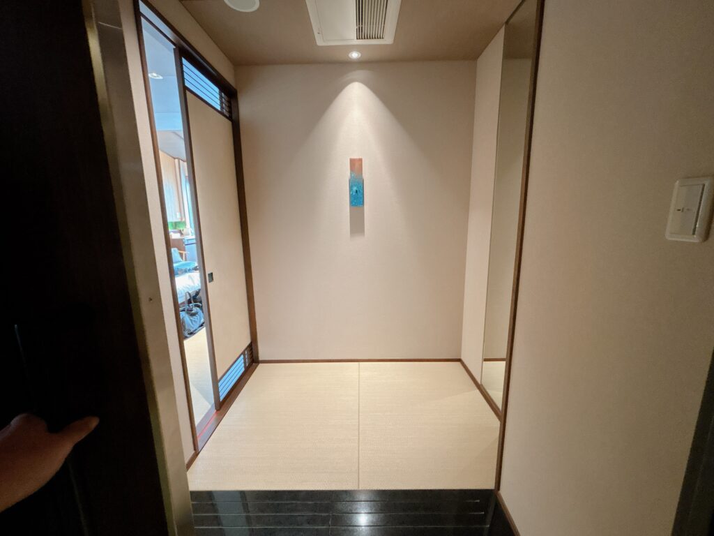 庄川温泉ゆめつづり 客室の踏込を撮影した画像1