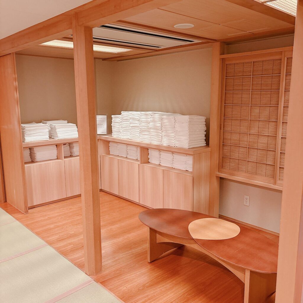 庄川温泉ゆめつづり バスタオルとタオルコーナーを撮影した画像2