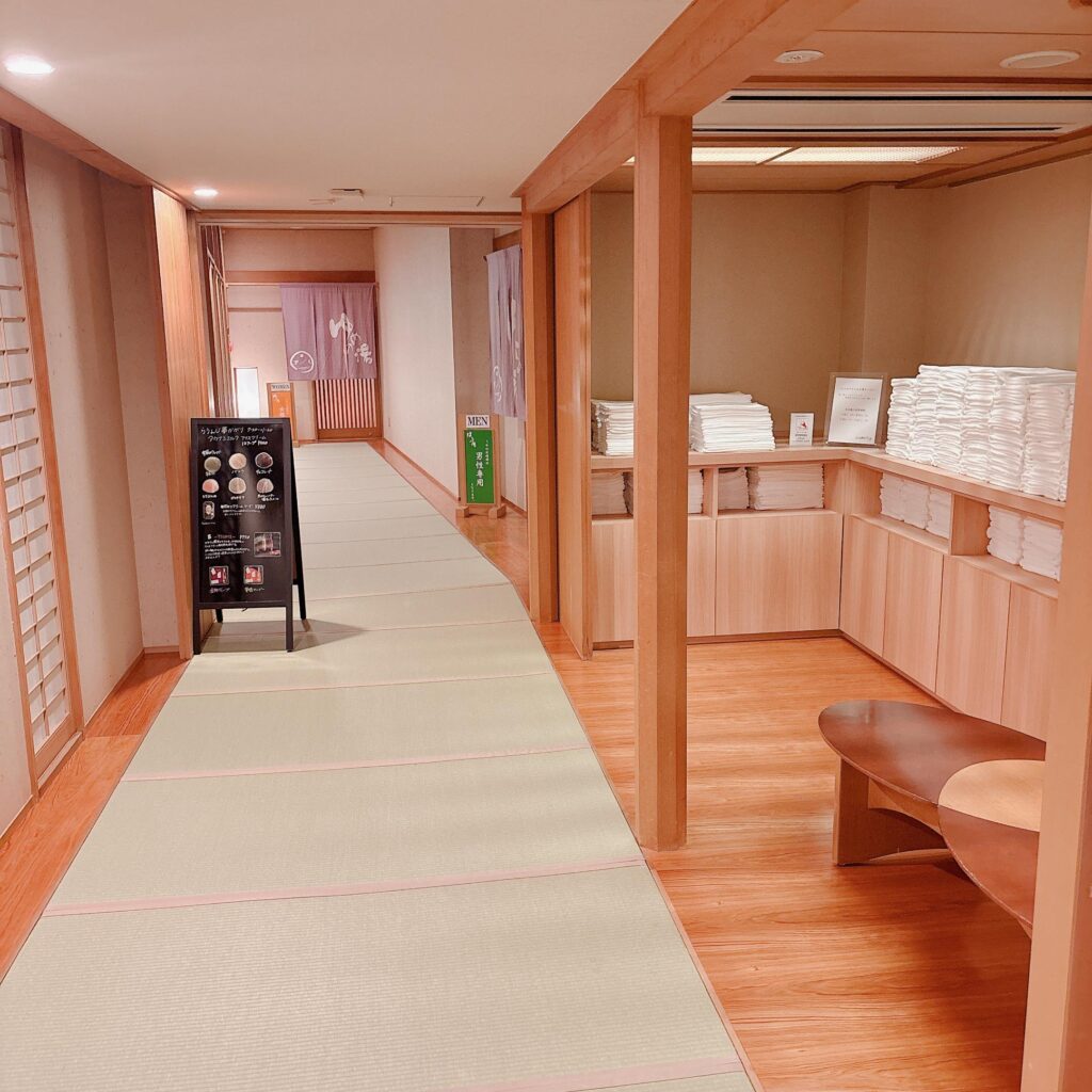 庄川温泉ゆめつづり バスタオルとタオルコーナーをさつえいした画像1