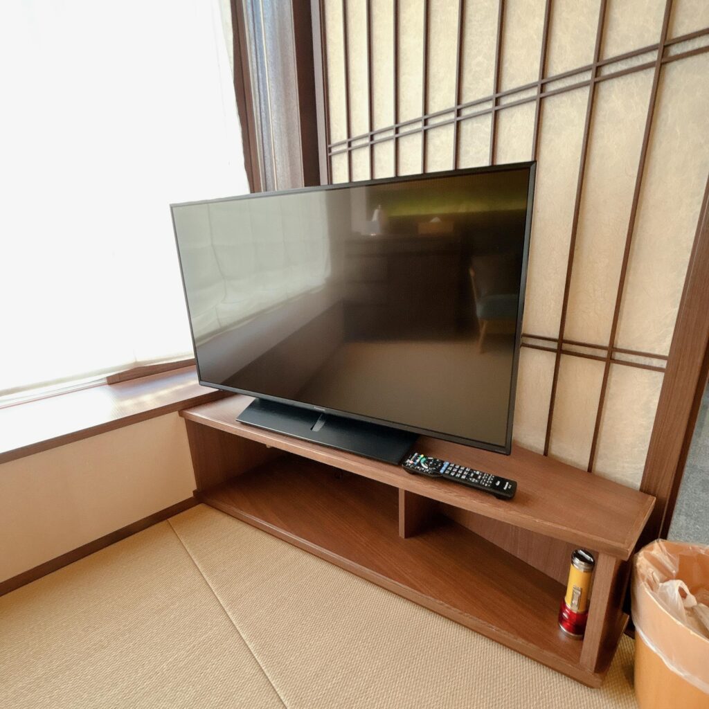 庄川温泉ゆめつづり 客室のテレビを撮影した画像