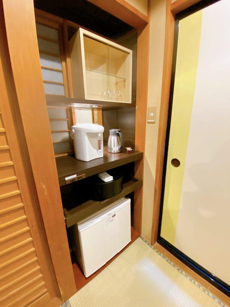 愛隣館　花かんむり14畳和室の様子を撮影した画像8