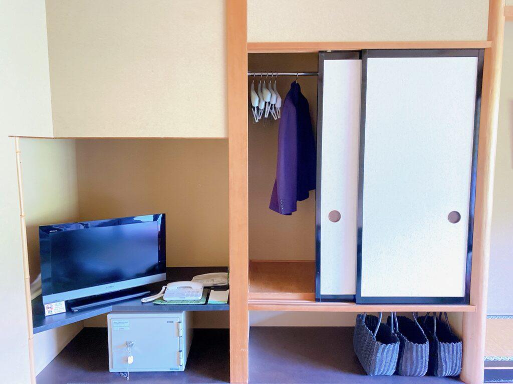 愛隣館　花かんむり14畳和室の様子を撮影した画像2