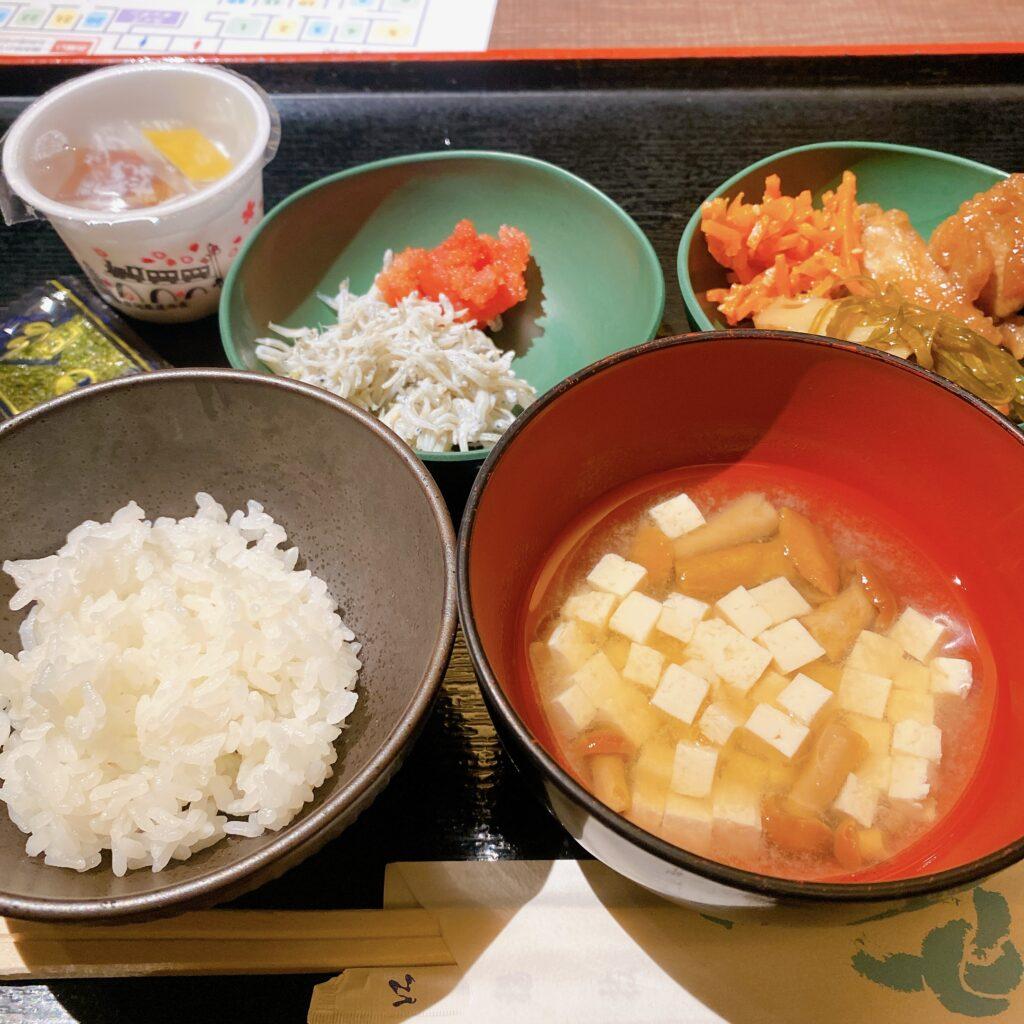 愛隣館 バイキング会場 里山ダイニング 朝食ビュッフェのメニューを撮影した画像41