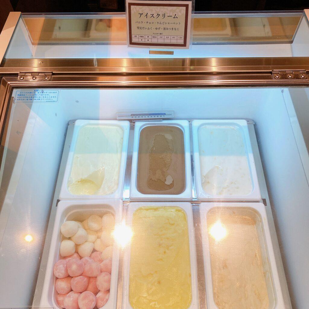 愛隣館 バイキング会場 里山ダイニング 夕食ビュッフェのメニューを撮影した画像34