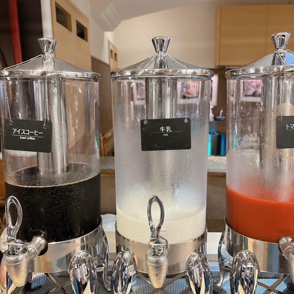 アオアヲナルトリゾート　朝食バイキング　ドリンクコーナーを撮影した写真4