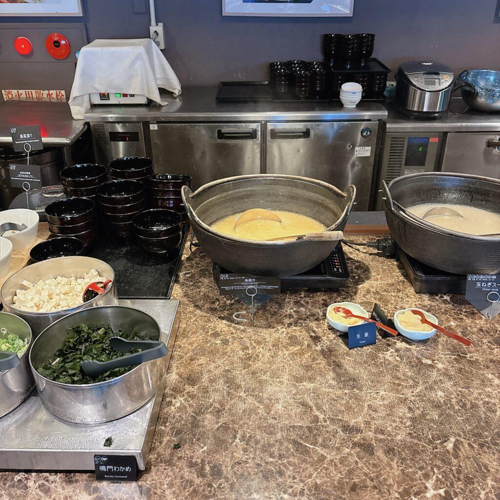 アオアヲナルトリゾート　朝食バイキング　ご飯のお供コーナーを撮影した写真4