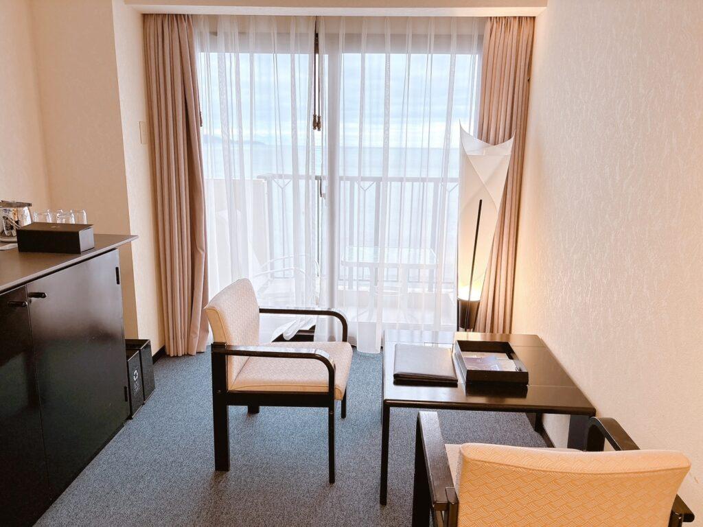 アオアヲナルトリゾート　和室　広縁 実際に撮影した画像