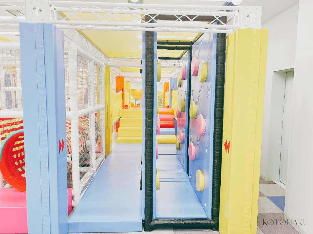 蓼科グランドホテル滝の湯　館内のキッズパークを撮影した画像14