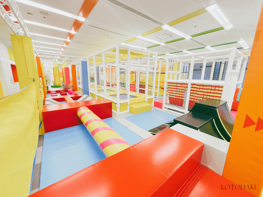 蓼科グランドホテル滝の湯　館内のキッズパークを撮影した画像12