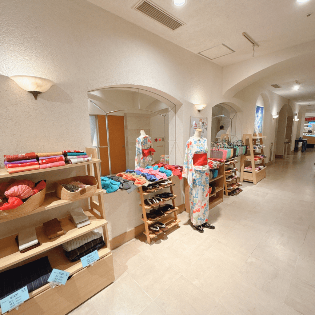 アオアヲナルトリゾート　レンタル浴衣の様子を実際に撮影した画像1