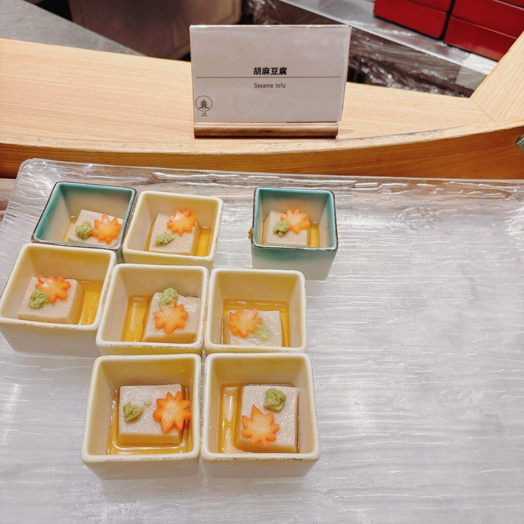 蓼科グランドホテル滝の湯　夕食ビュッフェのメニューを撮影した画像29