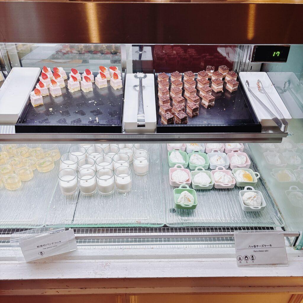 蓼科グランドホテル滝の湯　夕食ビュッフェのメニューを撮影した画像38