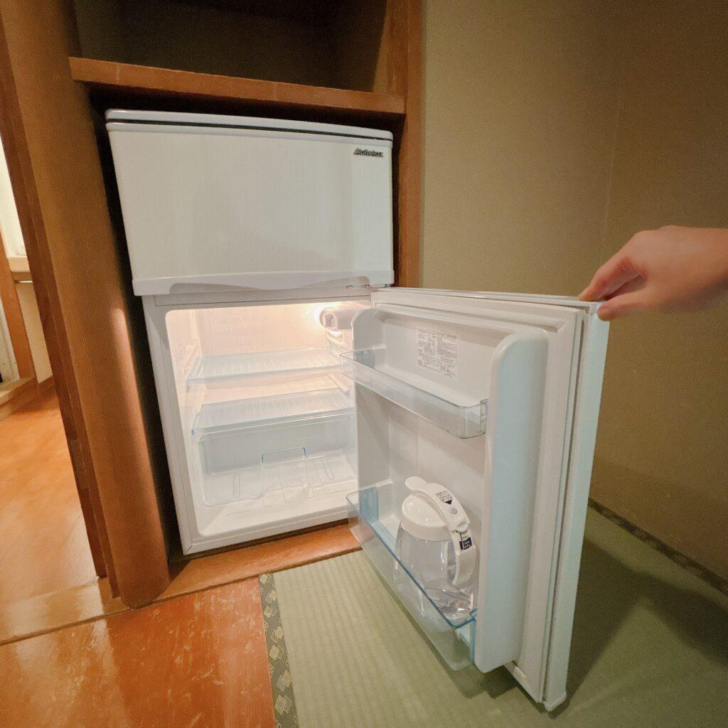 蓼科グランドホテル滝の湯　客室の冷蔵庫を撮影した画像2