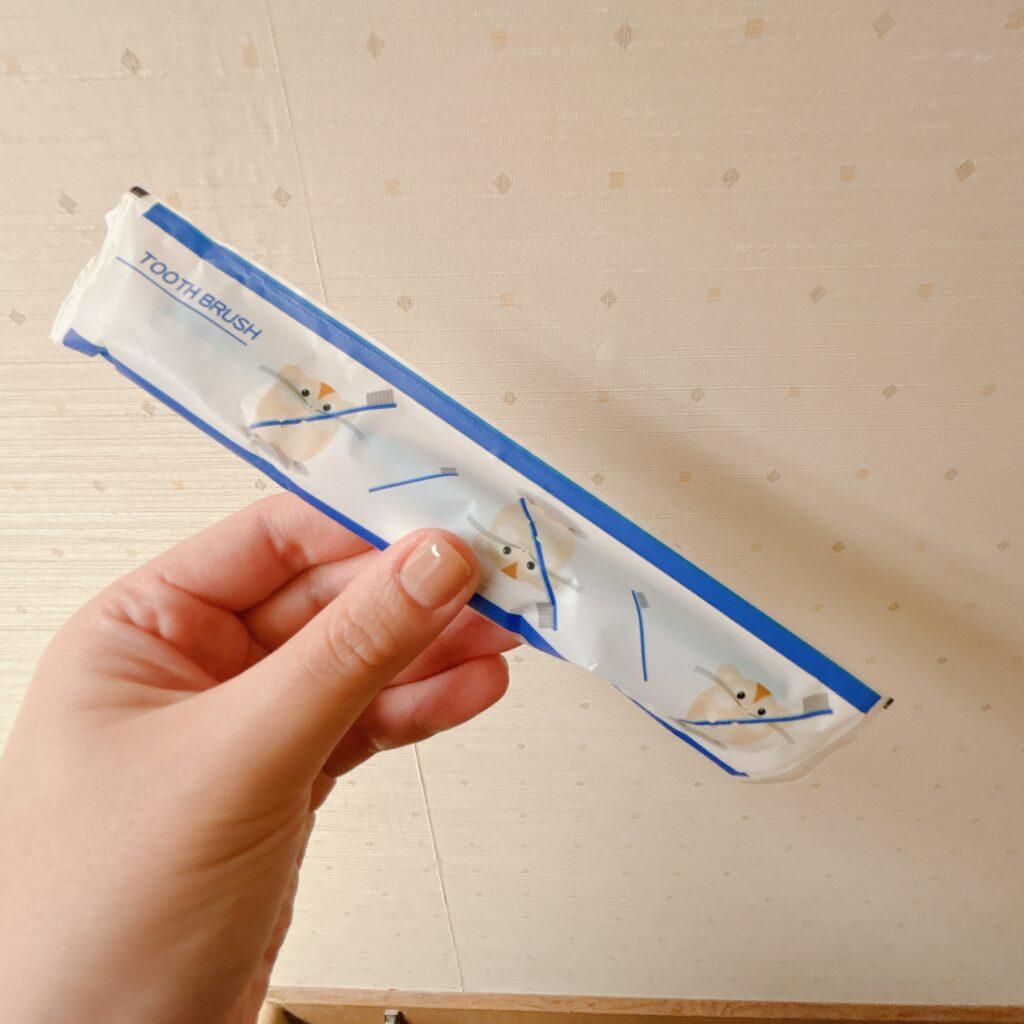 蓼科グランドホテル滝の湯　子供用歯ブラシを撮影した画像